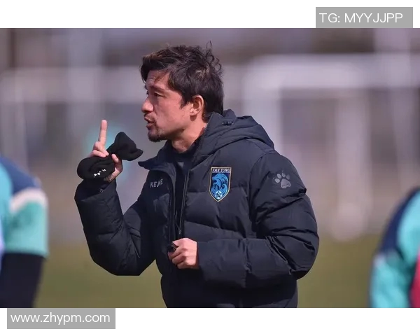 空戏台足球明星盘点及其在娱乐圈的精彩表现与成就分析 空戏台足球明星盘点及其在娱乐圈的精彩表现与成就分析