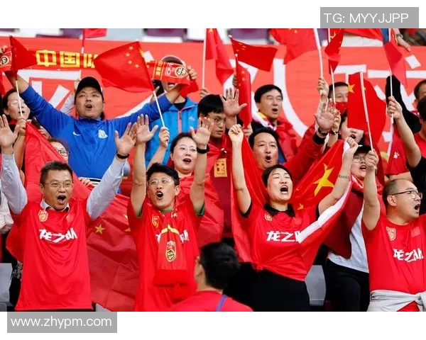 与足球明星同款合影的精彩瞬间分享你的球迷热情与偶像的亲密接触 与足球明星同款合影的精彩瞬间分享你的球迷热情与偶像的亲密接触