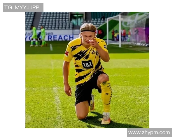 足球明星木偶背后的故事揭示了谁是这位传奇球员的真实身份与成就