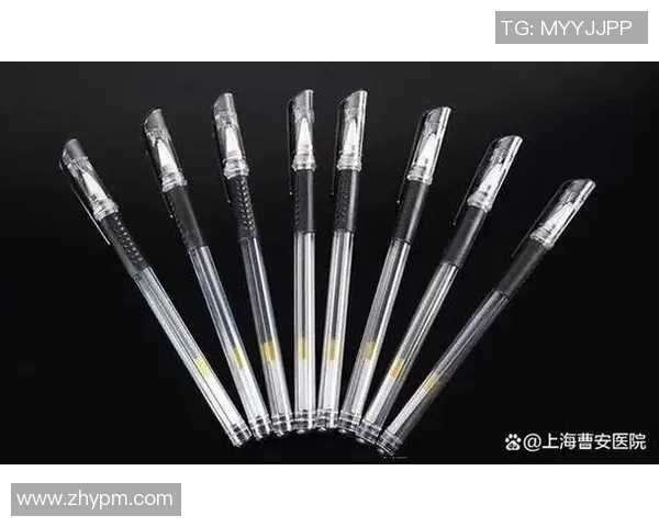 足球明星黑色中性笔的魅力与实用性探讨，书写梦想与激情的完美结合