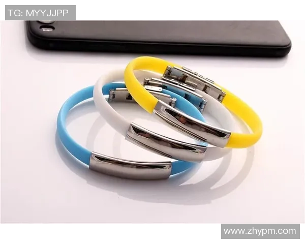 钛钢硅胶手链与足球明星的完美结合展现运动时尚新风潮